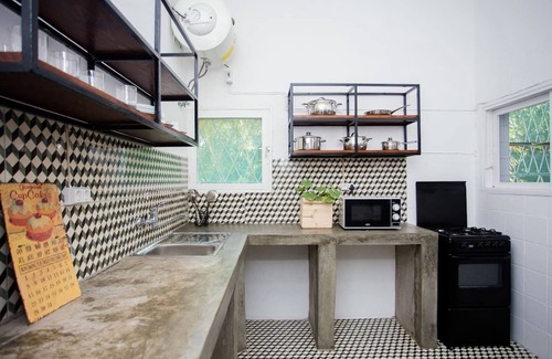 Polana Cimento A Apartment | Maison Moz - The Beatles