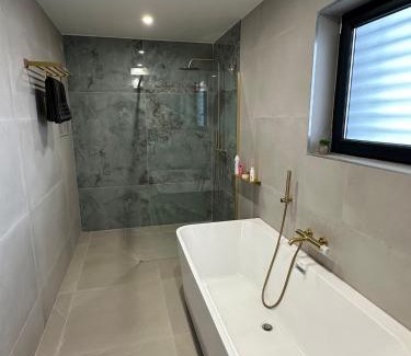 Oberhergheim House | Maison neuve à 8 min de Colmar