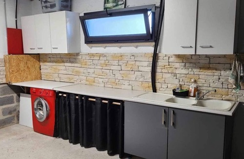 Fourmetot House | Maison Neuve de Campagne Calme et Confortable Avec Salle de Sport et de Jeux