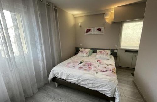 Nouan-sur-Loire House | Maison plain-pied 3 ch avec sdb privatives, cour et jardin, proche Blois et châteaux de la Loire - FR-1-491-424