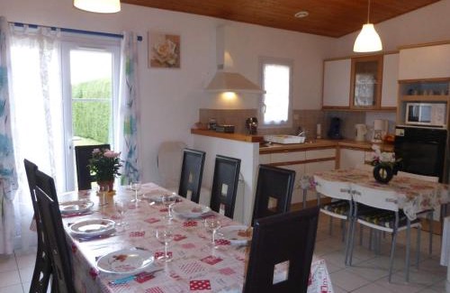 Givrand House | Maison plain-pied avec jardin clos, 6 personnes, proche plage et centre, parking, 3 chambres - FR-1-224-787