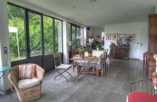 Magny-les-Hameaux Bed & Breakfast | Maison Prairie Bonheur