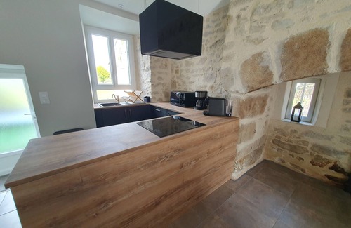 Estivaux House | Maison Rénovée Avec Terrasse + Parc Avec Piscine Chauffée et Terrasse Couverte