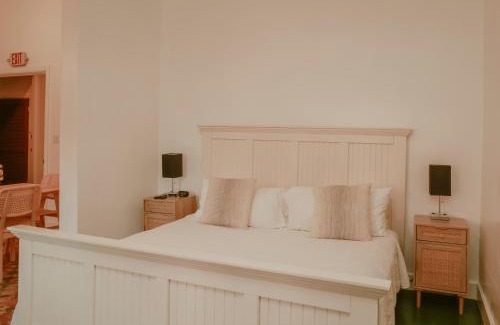 Christiansted Apartment | Maison Rouge - Room 3
