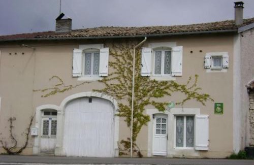 Meligny-le-Grand House | Maison spacieuse et confortable avec terrasse et jardin, idéale pour famille ou entreprise - FR-1-585-29