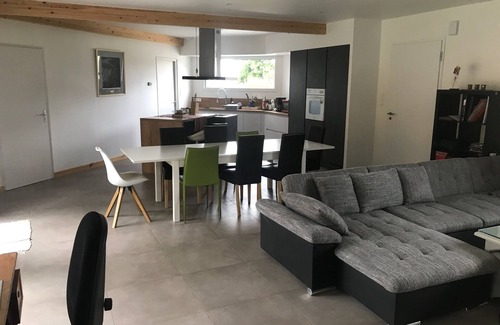 Locmine House | Maison Structure Bois à 30 Mins DES Plages