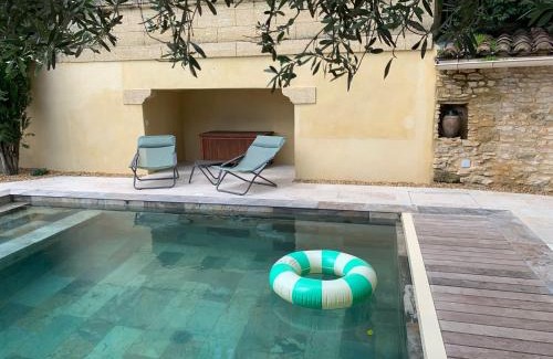 Saint-Maximin Villa | Maison uzès piscine plein sud avec superbe vue