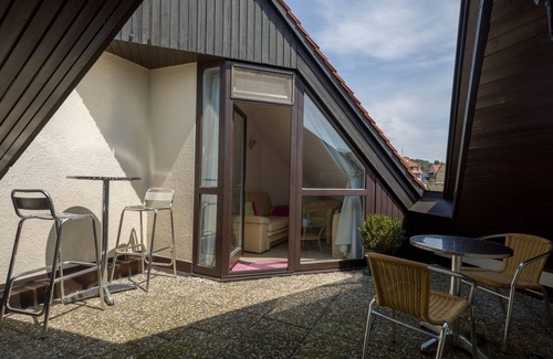 Hagnau Apartment | Maisonette Holiday Apartment with Small Roof Terrace by the Lake