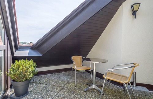 Hagnau Apartment | Maisonette Holiday Apartment with Small Roof Terrace by the Lake