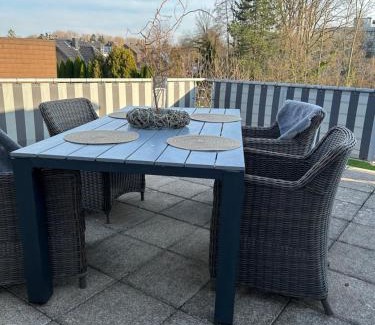 Mariaweiler-Hoven Apartment | Maisonette Wohnung mit Dachterrasse - keine Vermietung an Monteure
