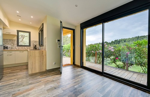 Aubagne House | Maisonnette in the hills with swimming pool