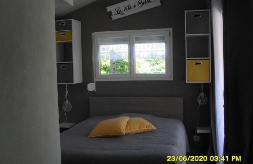 Urgosse House | maisonnette neuve à la campagne