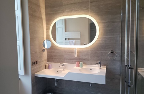 Saint-Vaast-la-Hougue Hotel | Maisons de Tatihou, The Originals Relais