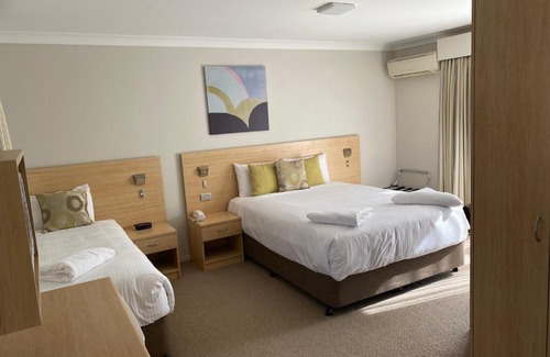 Rutherford Hotel | Maitland City Motel