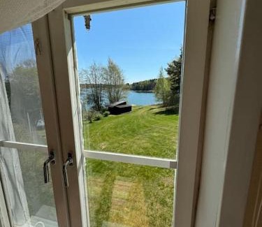 Gottby Ski Chalet | Majas Backe on a island with boat