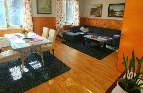 Pello House | Majatalo Oravanpesä