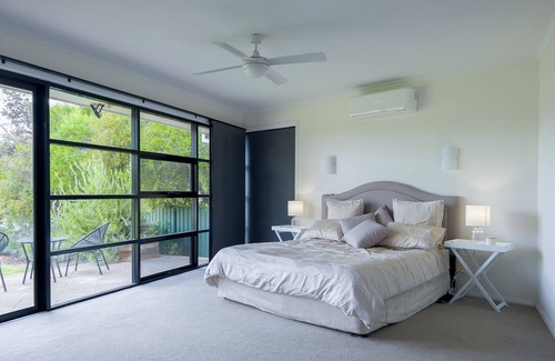 Gol Gol House | Majestic Murray River house with stunning panaromic river views