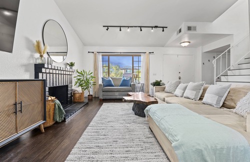 Clairemont Mesa West House | Majestic Pool and Spa Villa