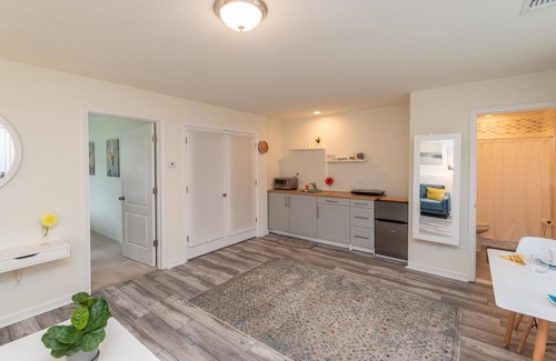 Pine Bush House | Majestic Views Private Guest Suite