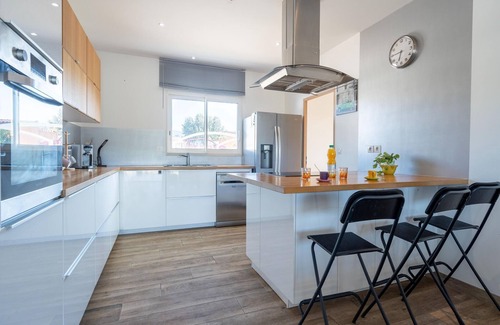 Cessenon-sur-Orb House | Majestic villa with private pool