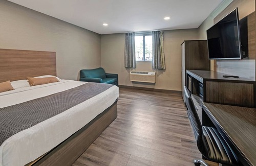 Foxboro Hotel | Make it a Fun Trip! Enjoy FREE Breakfast & Parking, Near Xtreme Craze!