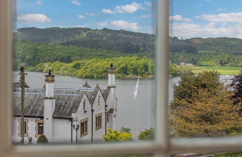 Windermere House | Make magical memories in comfort of Croft Cottage with Lake and Mountain views