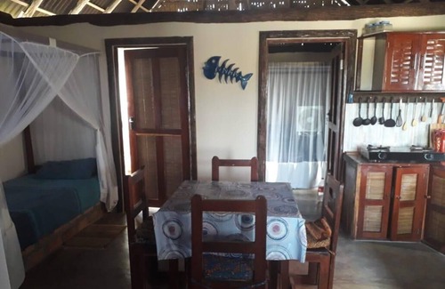 Miramar Cabin | Makolo Bay & Dive Africa