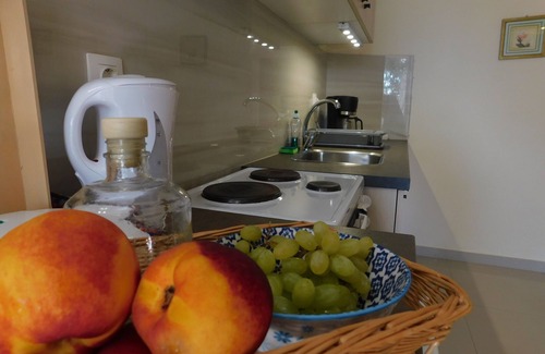 Makry Gialos Apartment | Makrigialos: High standard property, studio flat by the sea