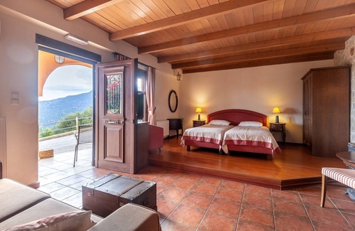 Malles House | Mala Villa
