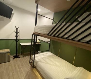 Chana Songkhram House | Malades House