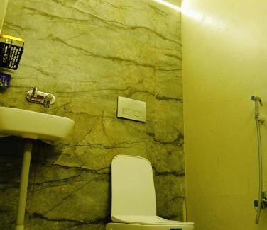 Jabalpur Villa | Malaiya Homestay - Grandeur Living Experience