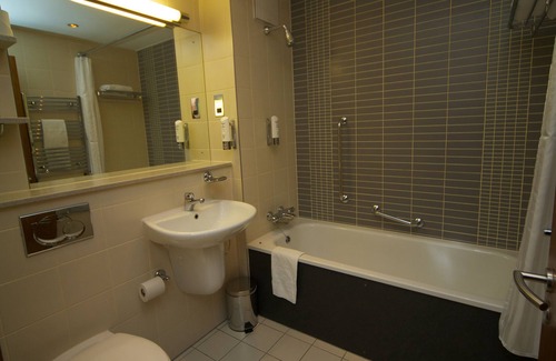 Tallaght Hotel | Maldron Hotel & Leisure Centre Tallaght