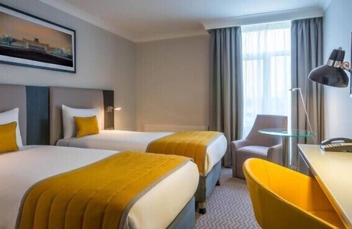 Newlands Cross Hotel | Maldron Hotel Newlands Cross