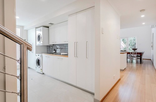 Beulah Park House | Maleny - beautiful family fave near The Parade