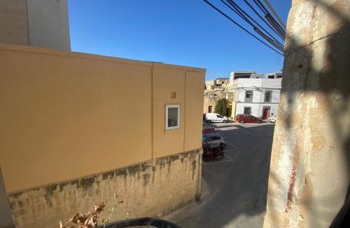 Naxxar House | Maleth House