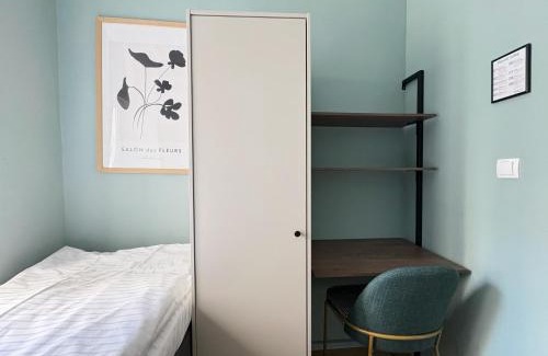 Funfhaus Apartment | Malfatti Room Oasis Space