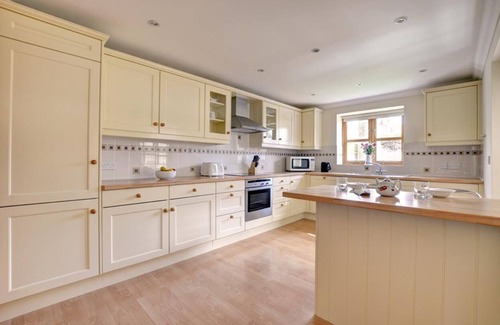 Holt House | Mallard Cottage - Two Bedroom House, Sleeps 4
