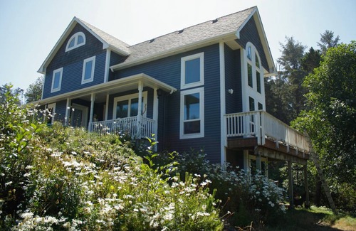 Seal Rock House | Mallard House