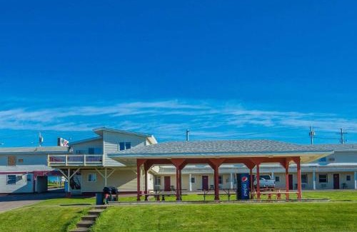 Whippleville Hotel | Malone Inn