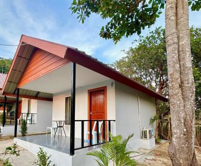Koh Rong Hostel | Maloop Cafe Bungalow