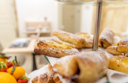 Ruggero Settimo Bed & Breakfast | Mama Tita Rooms and Breakfast