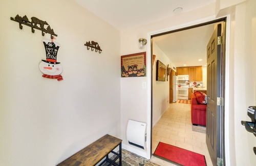 Majestic Pines Condo | Mammoth Lakes Condo w/Community Pool & Hot Tub!