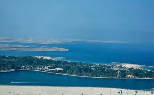Al Khan Apartment | Mamzar Views