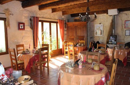 Montcalm Bed & Breakfast | MANADE SAINT LOUIS Mas de La Paix