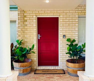 Parklands House | Mandurah Oasis Retreat