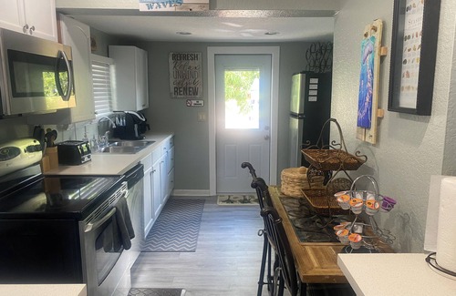 Lake Worth House | Mango Beach Retreat