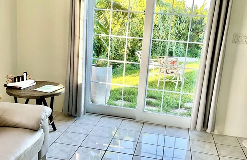 Somerset Village House | “Mangrove Bay” Apartment With Ocean View