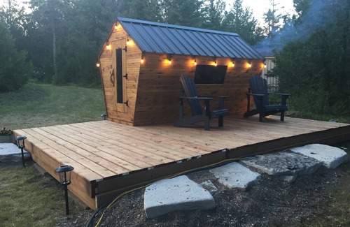 Manitoulin District House | Manitoulin Waterfront Cottage on Lake Huron - With Sauna