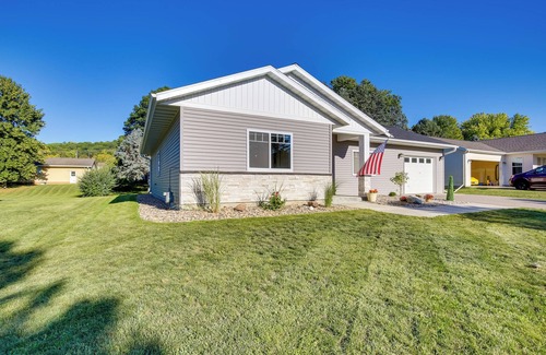 Mankato Cottage | Mankato Getaway w/Game Room & Salt Water Hot Tub!