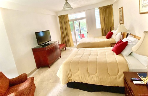 Art District Hotel | Manoir Adriana Hotel